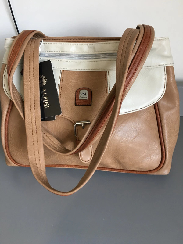 Is Kim Rogers Bags Famous: Unveiling the Trend